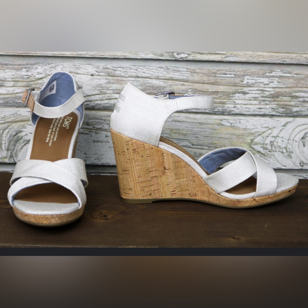 TOMS Women's White Wedge Sandals